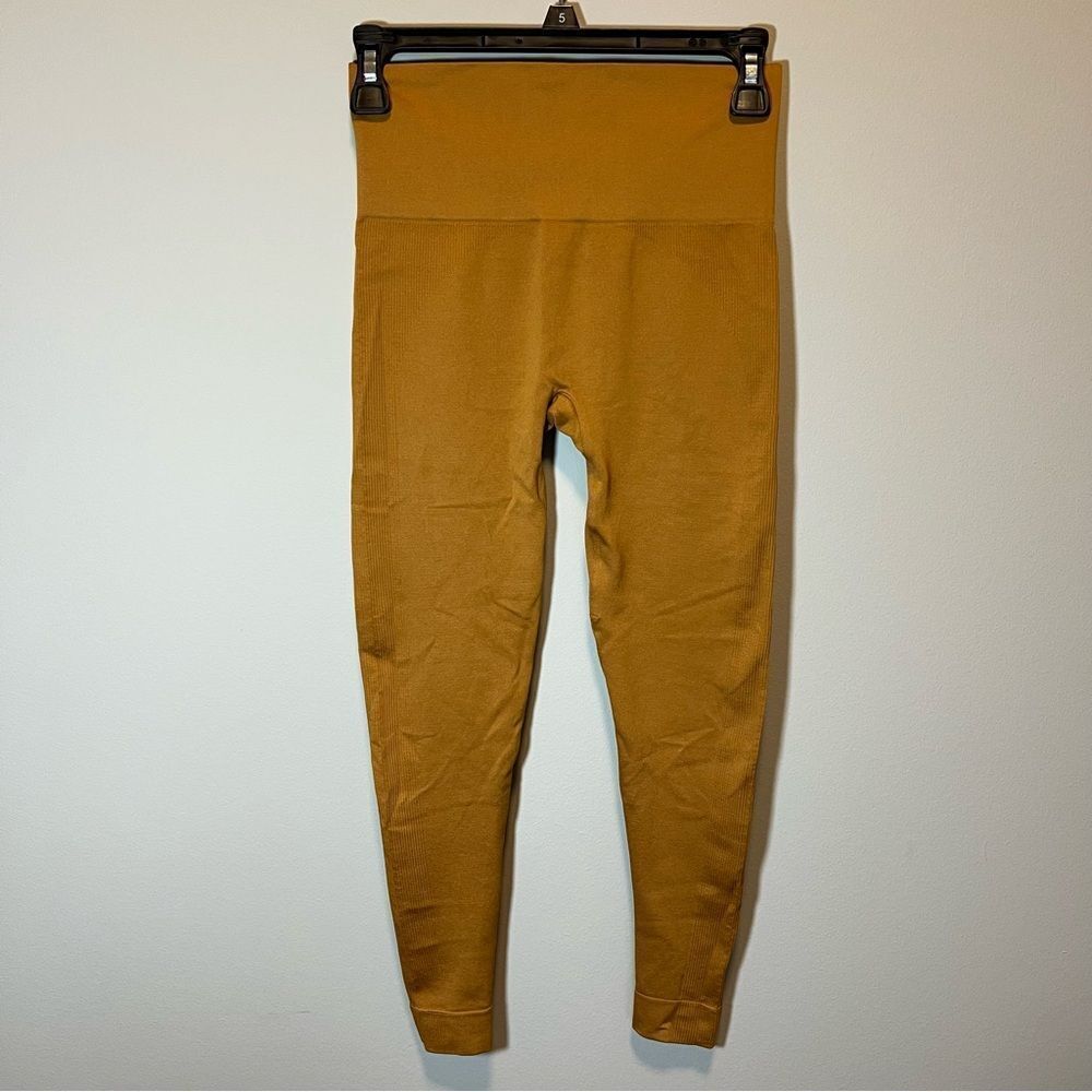 SetActive SculptFlex Cropped Leggings Gold Mustard Small